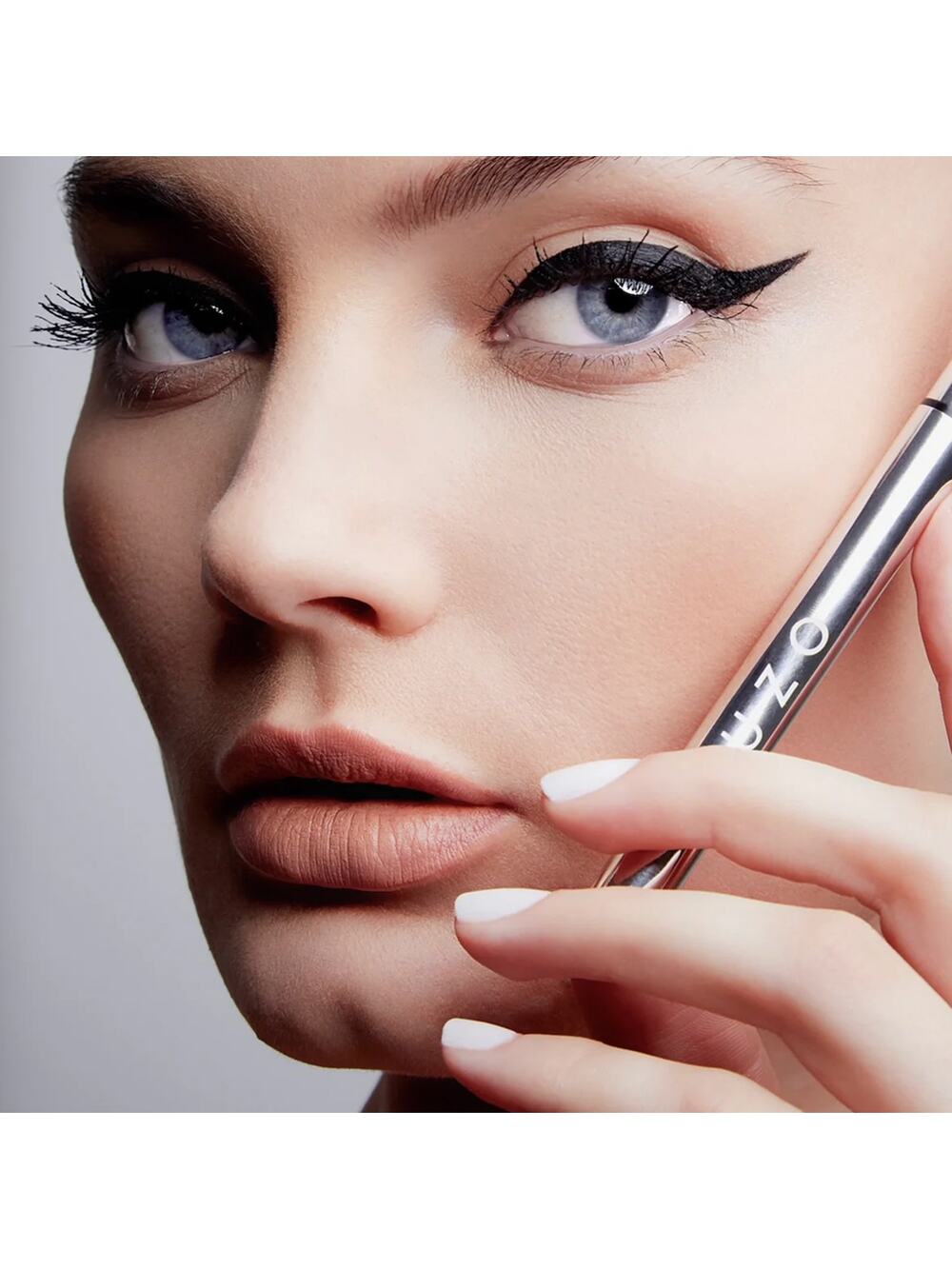 UZO Blaque Liquide Eyeliner